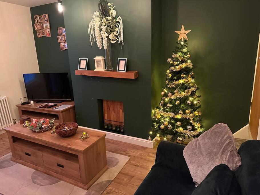 Quaint 1 Bedroom Cottage In Pudsey, Leeds Luaran gambar