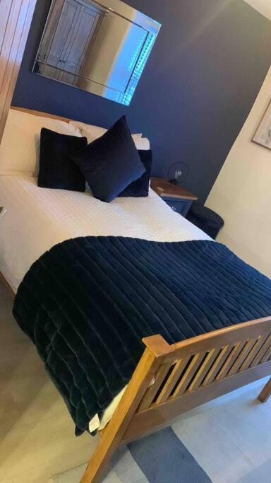 Quaint 1 Bedroom Cottage In Pudsey, Leeds Luaran gambar