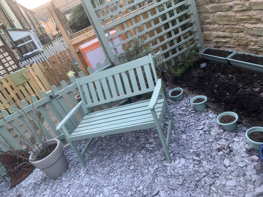 Quaint 1 Bedroom Cottage In Pudsey, Leeds Luaran gambar