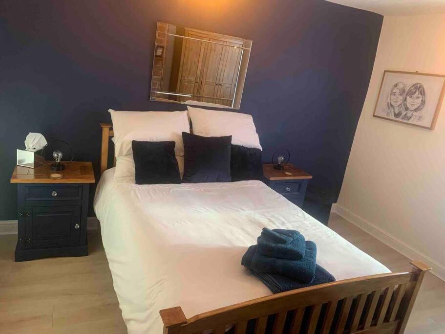 Quaint 1 Bedroom Cottage In Pudsey, Leeds Luaran gambar